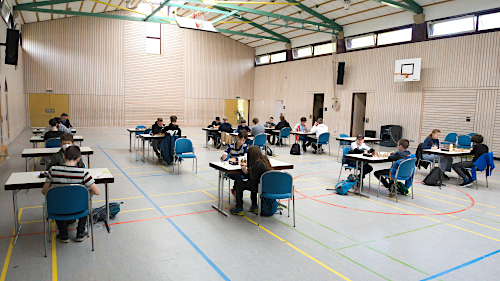 Blick in den Turniersaal, die Sporthalle der Schule
        in Tamm-Hohenstange.